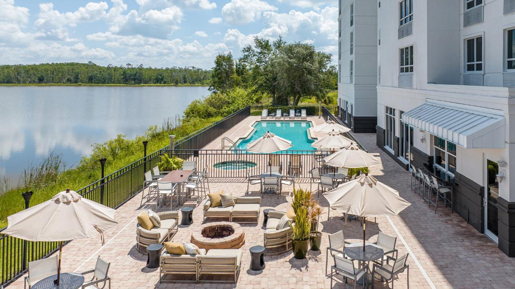 Crowne Plaza Ft Myers Gulf Coast By Ihg Hotel Форт Майерс Екстериор снимка