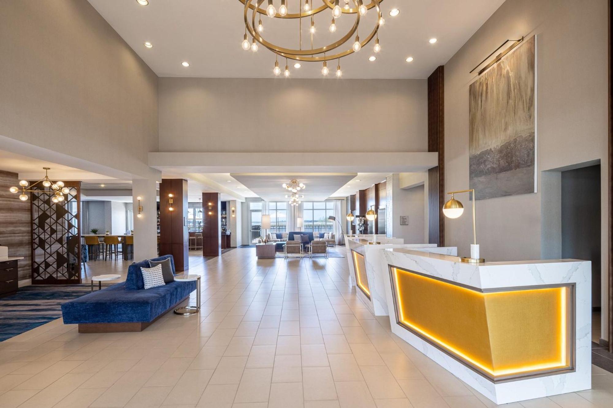 Crowne Plaza Ft Myers Gulf Coast By Ihg Hotel Форт Майерс Екстериор снимка